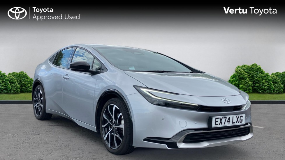 Toyota Prius 1.8 VVTi Plug-in Excel 5dr CVT Hatchback - Image 1