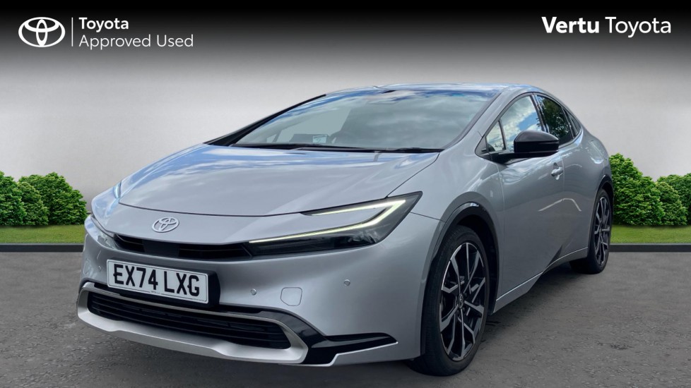 Toyota Prius 1.8 VVTi Plug-in Excel 5dr CVT Hatchback - Image 3