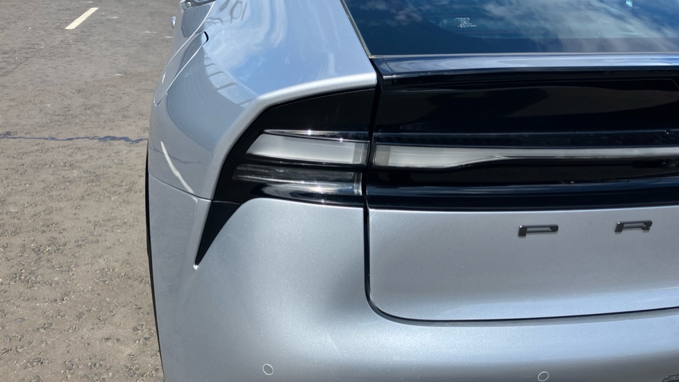 Toyota Prius 1.8 VVTi Plug-in Excel 5dr CVT Hatchback - Image 21