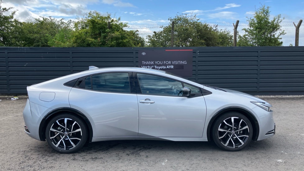 Toyota Prius 1.8 VVTi Plug-in Excel 5dr CVT Hatchback - Image 23