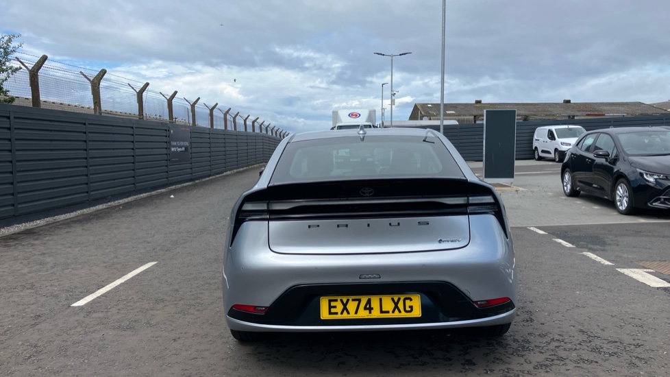 Toyota Prius 1.8 VVTi Plug-in Excel 5dr CVT Hatchback - Image 26