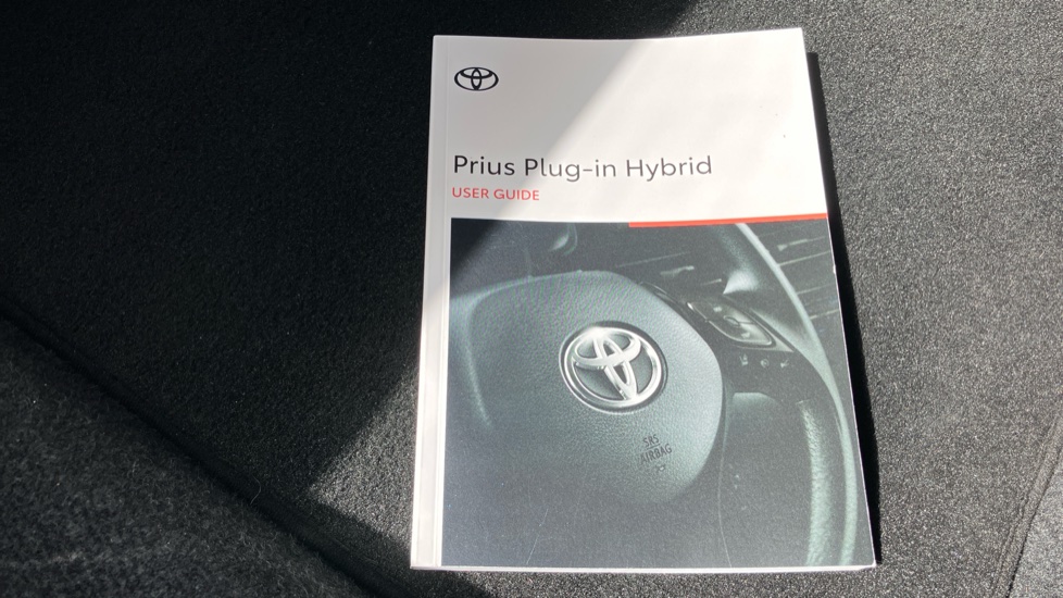 Toyota Prius 1.8 VVTi Plug-in Excel 5dr CVT Hatchback - Image 27