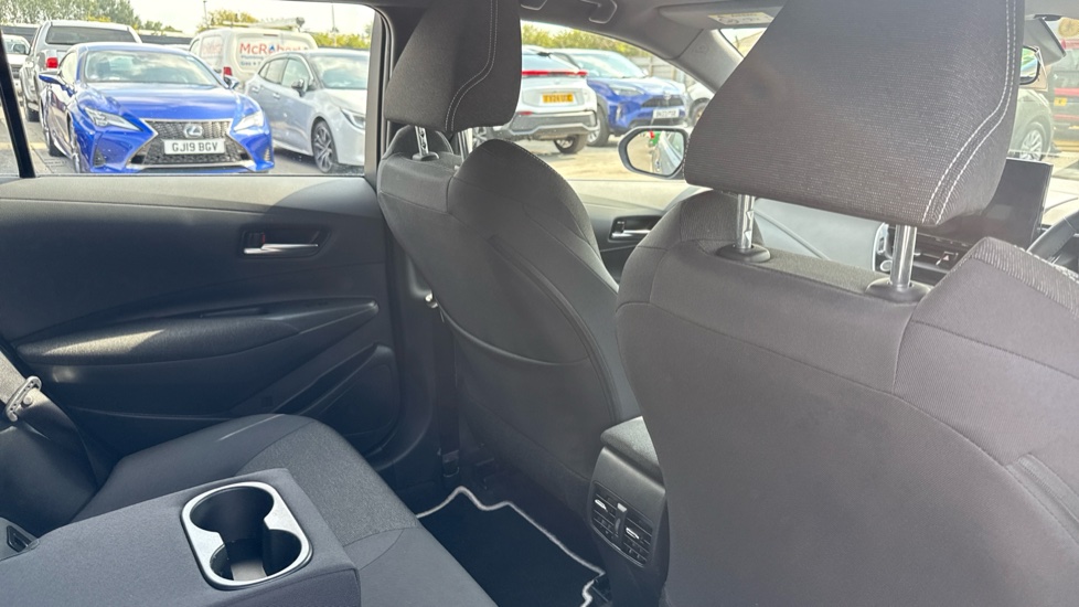 Toyota Corolla 1.8 Hybrid Icon 5dr CVT Hybrid Estate - Image 19