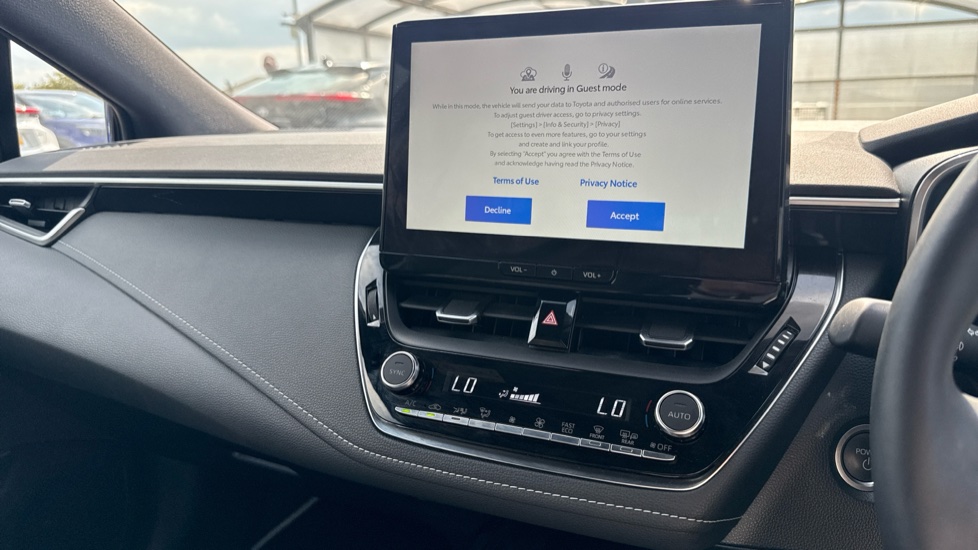 Toyota Corolla 1.8 Hybrid Icon 5dr CVT Hybrid Estate - Image 29