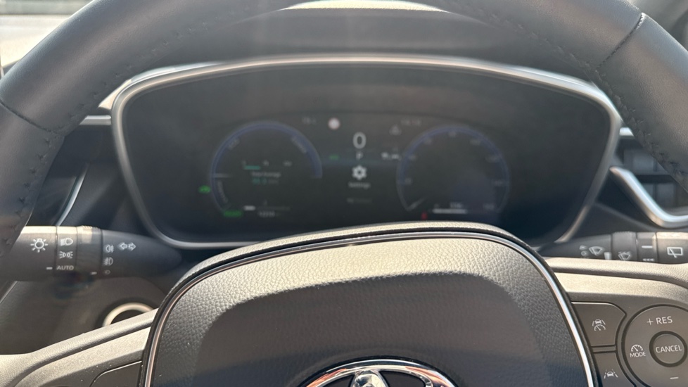 Toyota Corolla 1.8 Hybrid Icon 5dr CVT Hybrid Estate - Image 34
