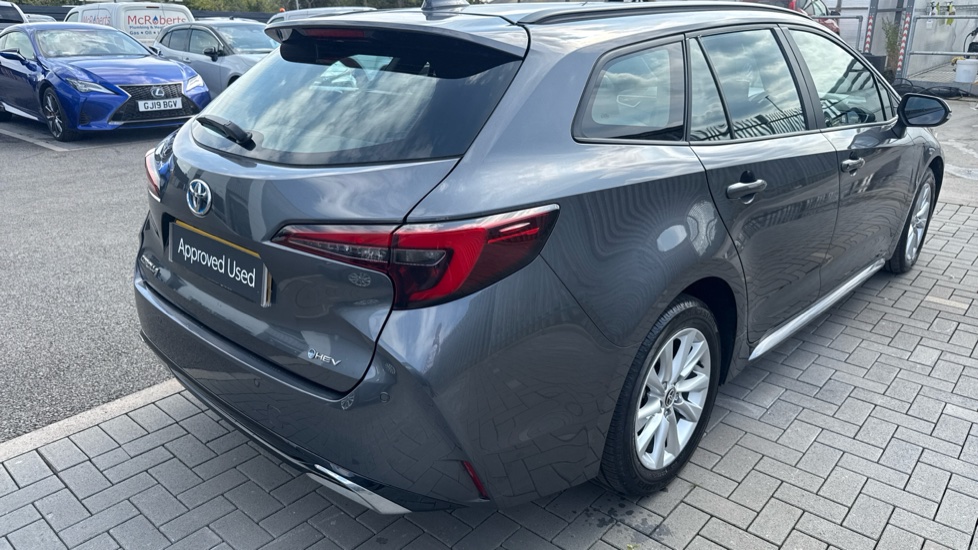 Toyota Corolla 1.8 Hybrid Icon 5dr CVT Hybrid Estate - Image 36