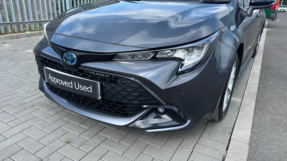 Toyota Corolla 1.8 Hybrid Icon 5dr CVT Hybrid Estate - Image 43