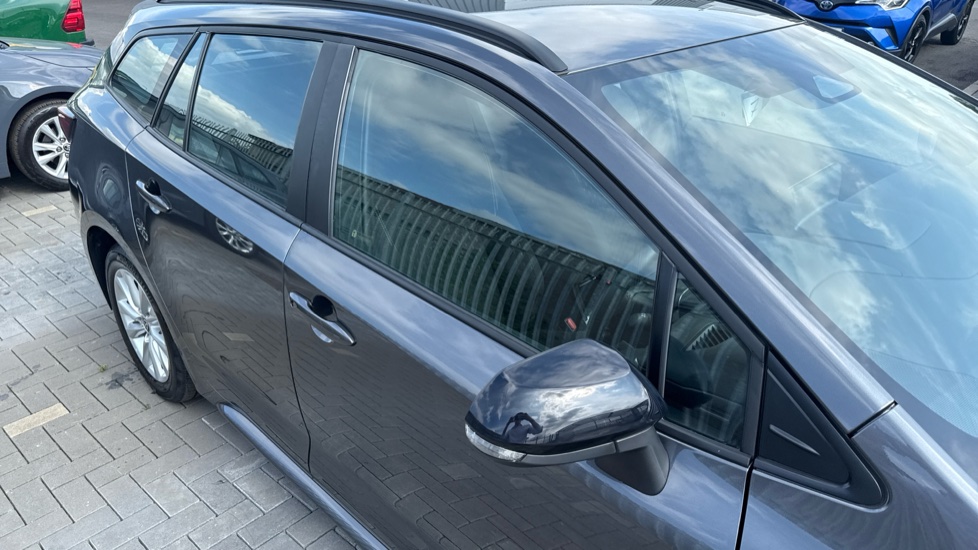 Toyota Corolla 1.8 Hybrid Icon 5dr CVT Hybrid Estate - Image 44