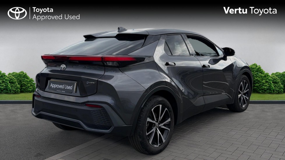 Toyota C-HR 1.8 Hybrid Design 5dr CVT Hybrid Hatchback - Image 2