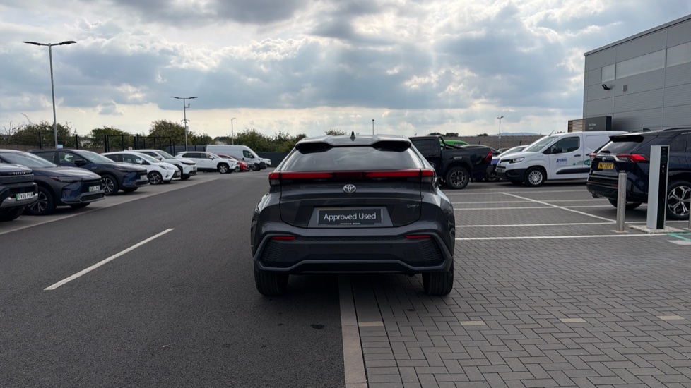 Toyota C-HR 1.8 Hybrid Design 5dr CVT Hybrid Hatchback - Image 26