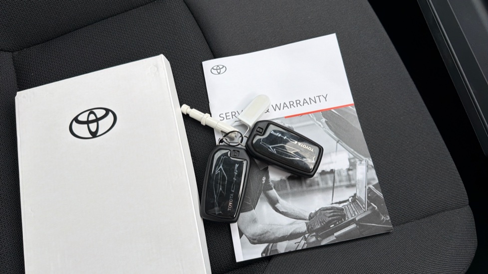Toyota C-HR 1.8 Hybrid Design 5dr CVT Hybrid Hatchback - Image 28