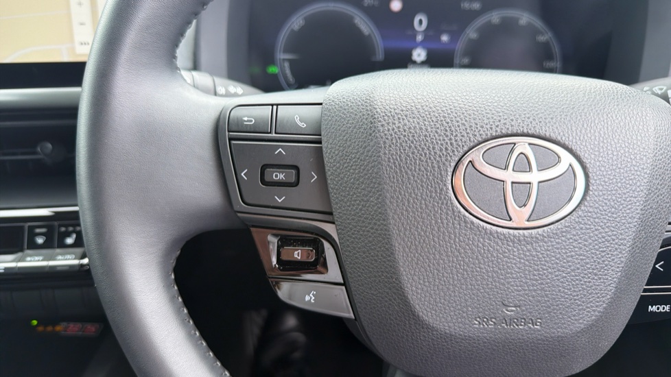 Toyota C-HR 1.8 Hybrid Design 5dr CVT Hybrid Hatchback - Image 30
