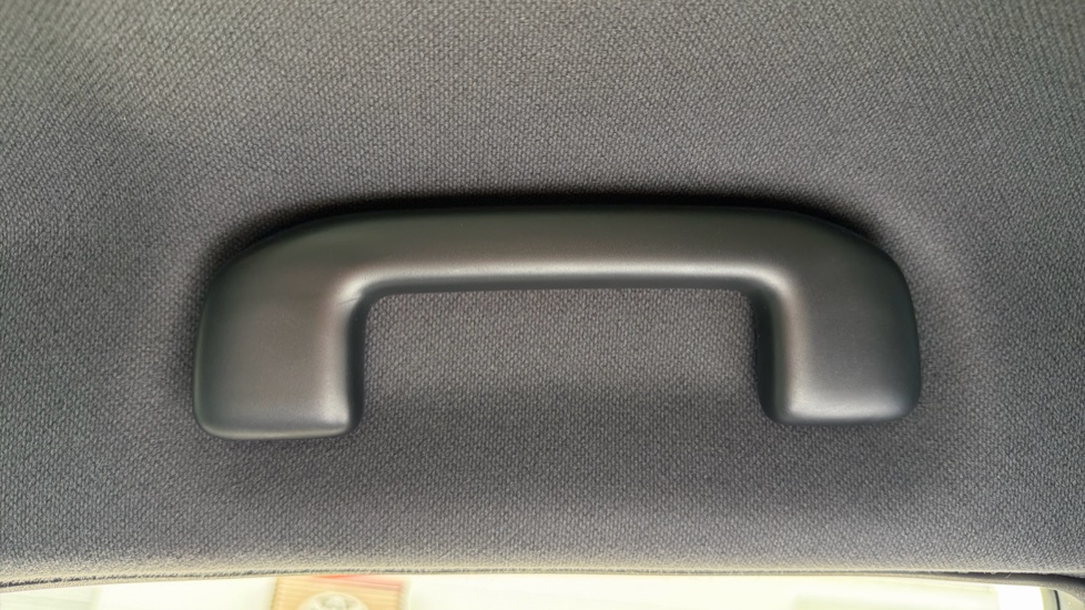 Toyota C-HR 1.8 Hybrid Design 5dr CVT Hybrid Hatchback - Image 39