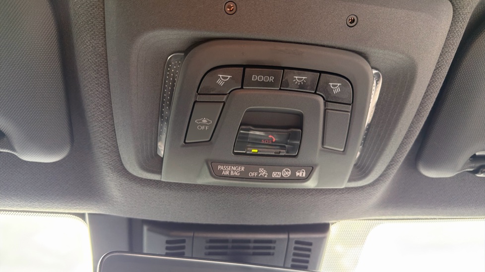 Toyota C-HR 1.8 Hybrid Design 5dr CVT Hybrid Hatchback - Image 41