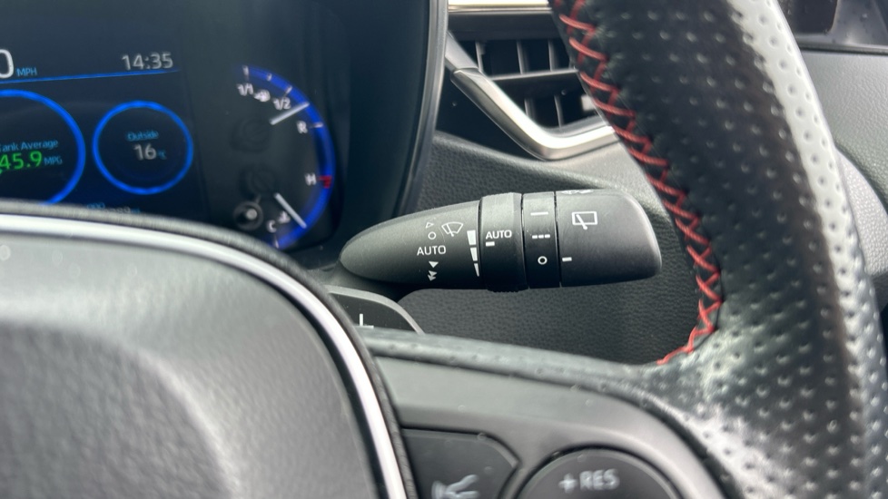Toyota Corolla 2.0 VVT-i Hybrid GR Sport 5dr CVT Hybrid Hatchback - Image 32