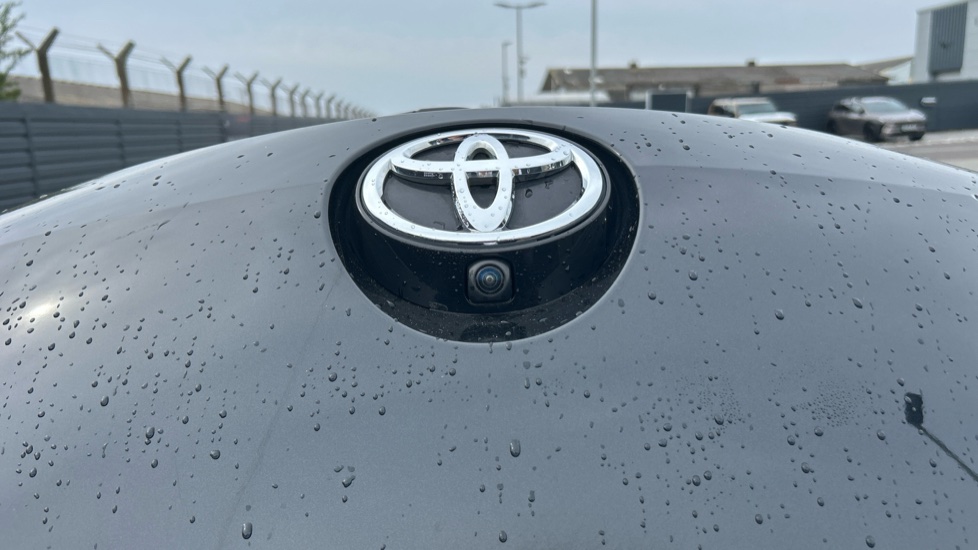 Toyota Corolla 2.0 VVT-i Hybrid GR Sport 5dr CVT Hybrid Hatchback - Image 43