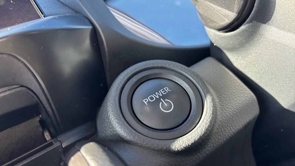Toyota C-HR 2.0 PHEV Design 5dr CVT Hatchback - Image 16