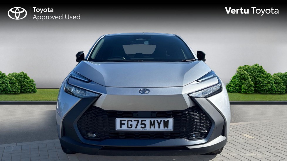 Toyota C-HR 2.0 PHEV Design 5dr CVT Hatchback - Image 22