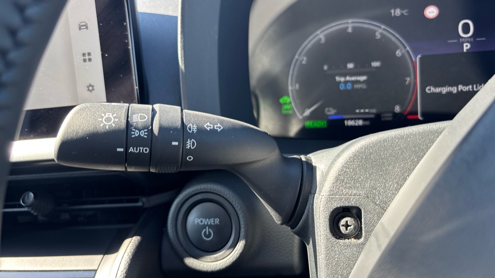 Toyota C-HR 2.0 PHEV Design 5dr CVT Hatchback - Image 37