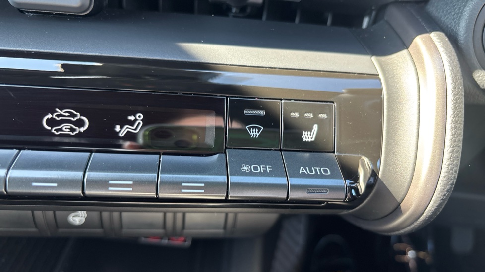 Toyota C-HR 2.0 PHEV Design 5dr CVT Hatchback - Image 49