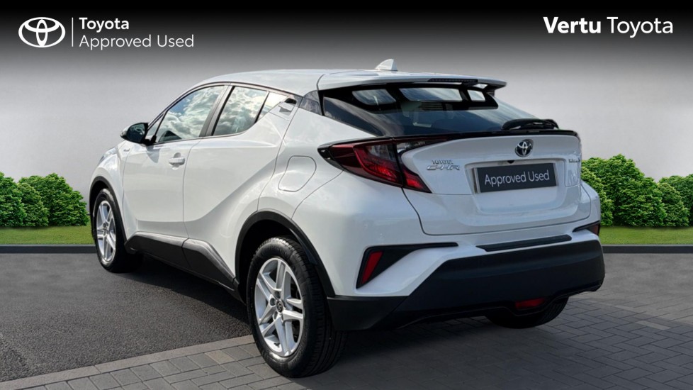 Toyota C-HR 1.8 Hybrid Icon 5dr CVT Hybrid Hatchback - Image 4