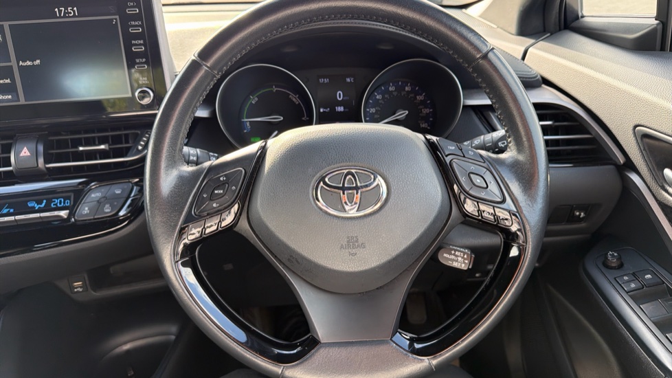 Toyota C-HR 1.8 Hybrid Icon 5dr CVT Hybrid Hatchback - Image 10