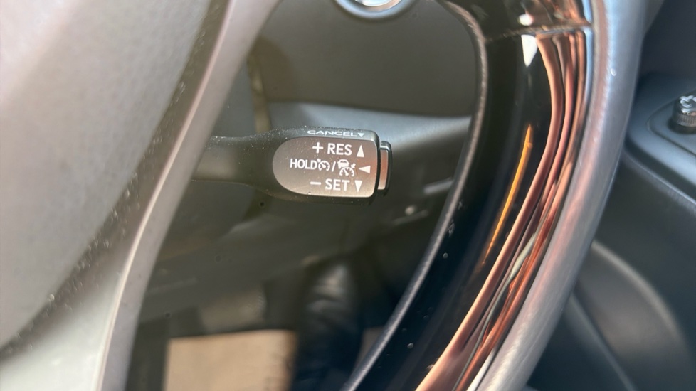 Toyota C-HR 1.8 Hybrid Icon 5dr CVT Hybrid Hatchback - Image 33