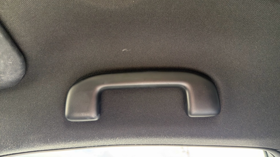 Toyota C-HR 1.8 Hybrid Icon 5dr CVT Hybrid Hatchback - Image 41