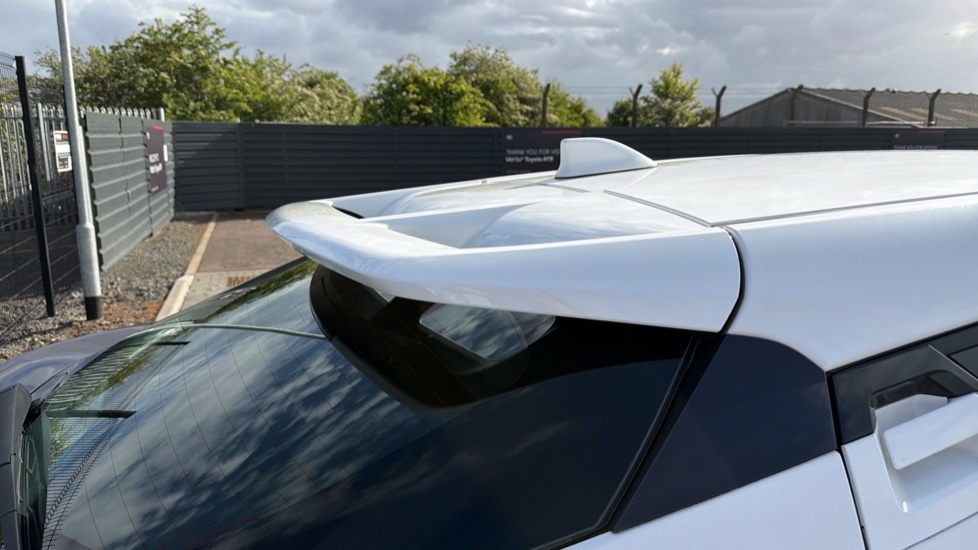 Toyota C-HR 1.8 Hybrid Icon 5dr CVT Hybrid Hatchback - Image 50