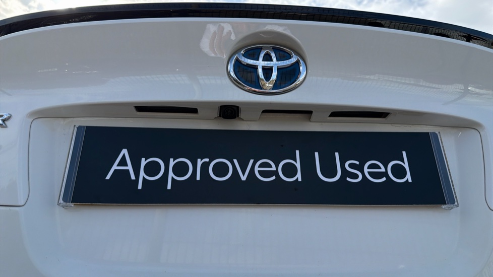Toyota C-HR 1.8 Hybrid Icon 5dr CVT Hybrid Hatchback - Image 51