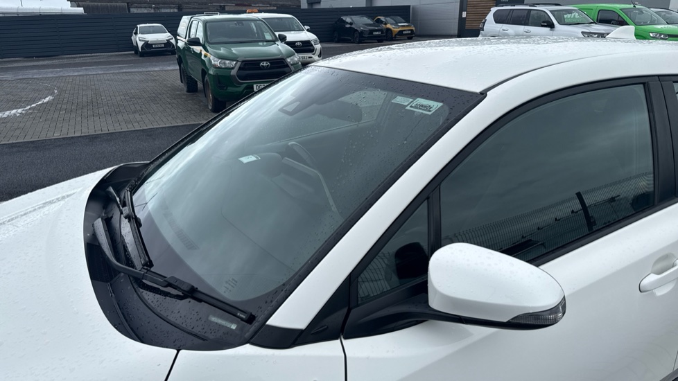 Toyota C-HR 1.8 Hybrid Icon 5dr CVT Hybrid Hatchback - Image 62