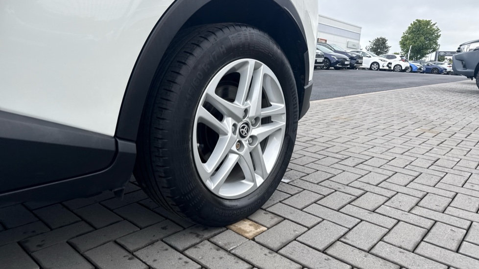 Toyota C-HR 1.8 Hybrid Icon 5dr CVT Hybrid Hatchback - Image 64