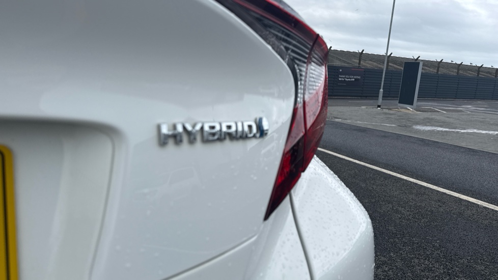 Toyota C-HR 1.8 Hybrid Icon 5dr CVT Hybrid Hatchback - Image 66