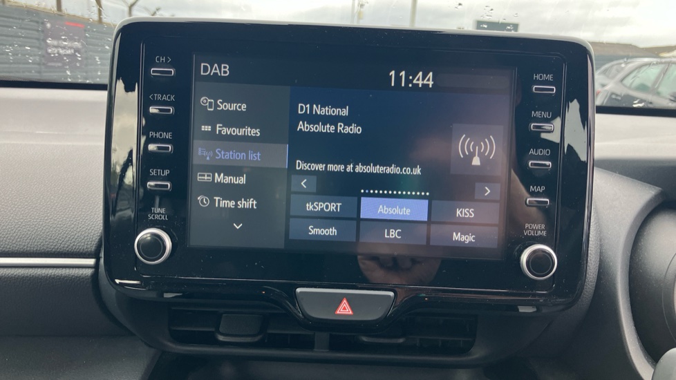 Toyota Yaris Cross 1.5 Hybrid Icon 5dr CVT Hybrid Estate - Image 9