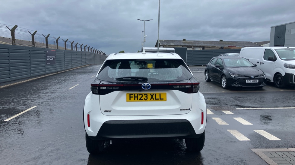 Toyota Yaris Cross 1.5 Hybrid Icon 5dr CVT Hybrid Estate - Image 26