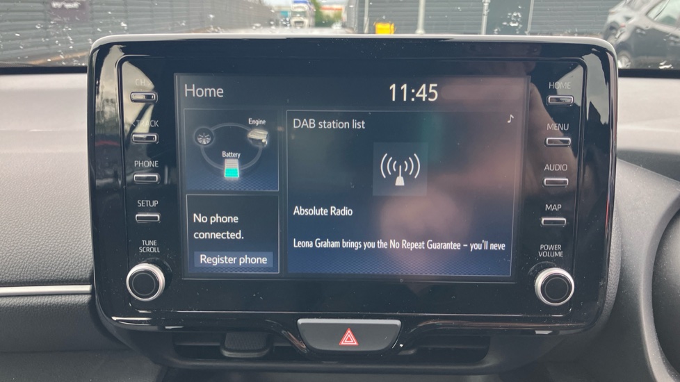 Toyota Yaris Cross 1.5 Hybrid Icon 5dr CVT Hybrid Estate - Image 30