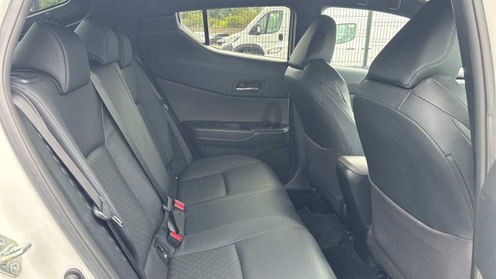 Toyota C-HR 1.8 Hybrid Excel 5dr CVT Hybrid Hatchback - Image 8