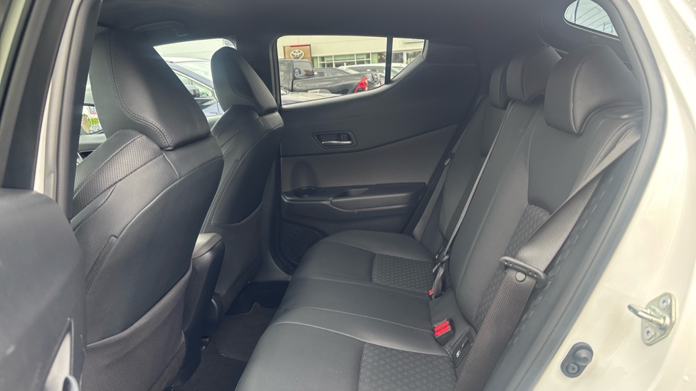 Toyota C-HR 1.8 Hybrid Excel 5dr CVT Hybrid Hatchback - Image 15