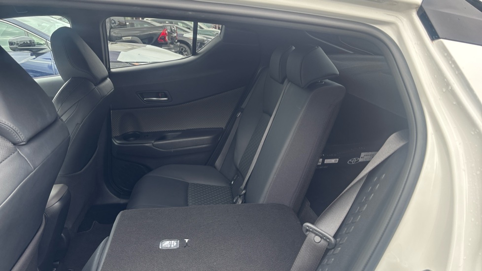 Toyota C-HR 1.8 Hybrid Excel 5dr CVT Hybrid Hatchback - Image 18