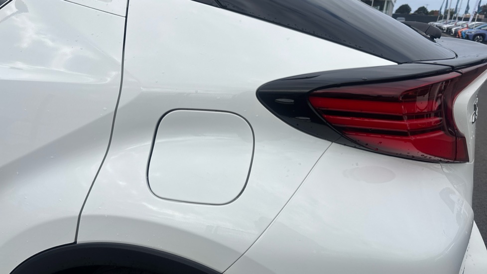 Toyota C-HR 1.8 Hybrid Excel 5dr CVT Hybrid Hatchback - Image 35