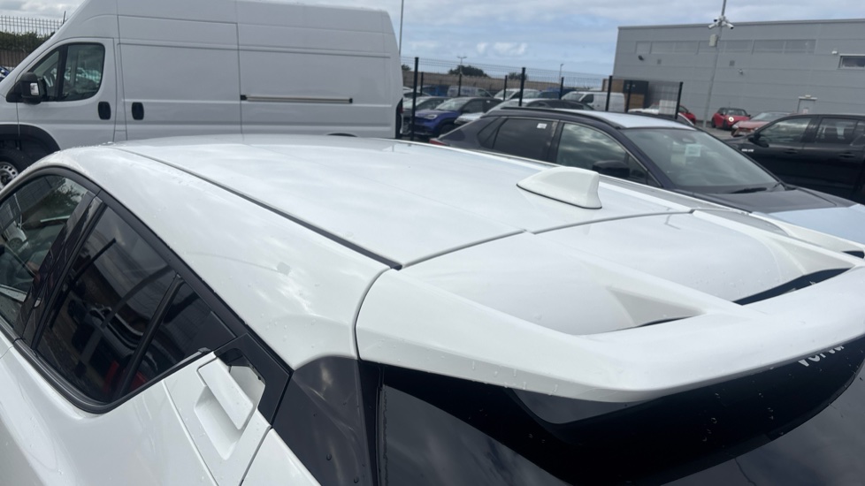 Toyota C-HR 1.8 Hybrid Excel 5dr CVT Hybrid Hatchback - Image 36