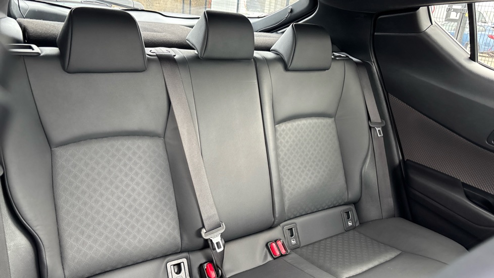 Toyota C-HR 1.8 Hybrid Excel 5dr CVT Hybrid Hatchback - Image 52