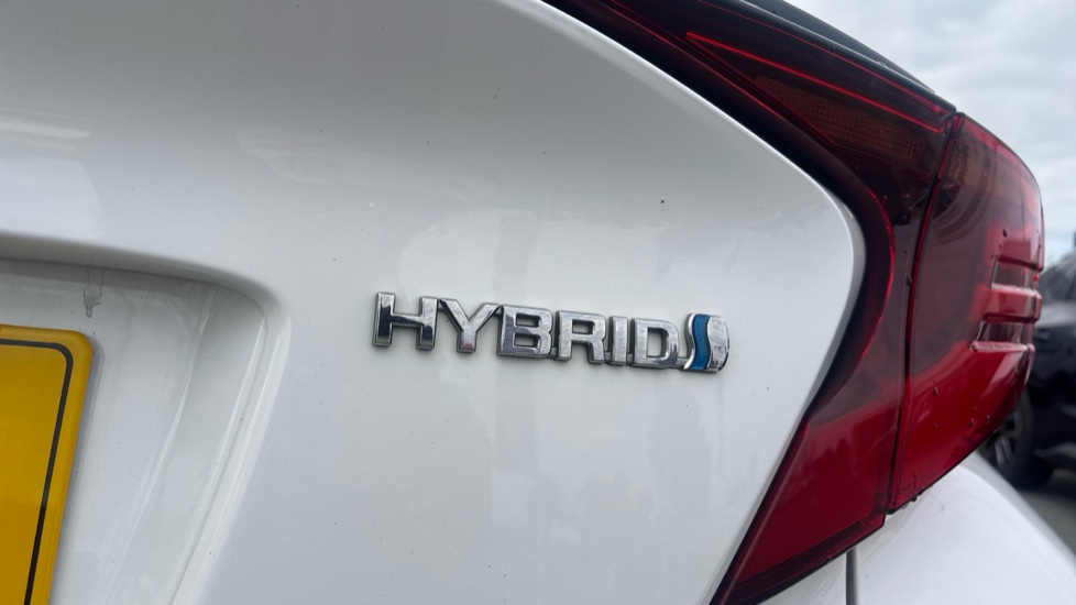 Toyota C-HR 1.8 Hybrid Excel 5dr CVT Hybrid Hatchback - Image 54