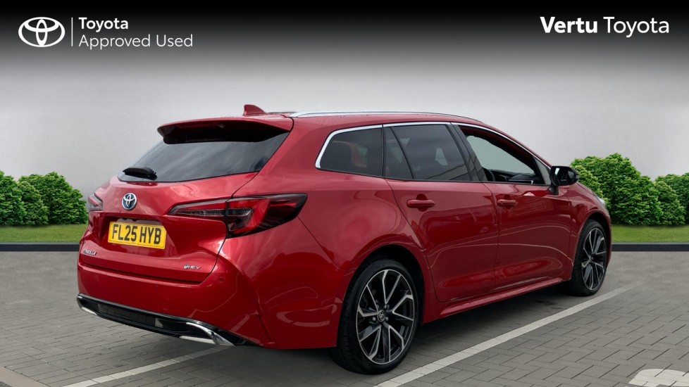 Toyota Corolla 2.0 Hybrid 178 Excel 5dr CVT Hybrid Estate - Image 2