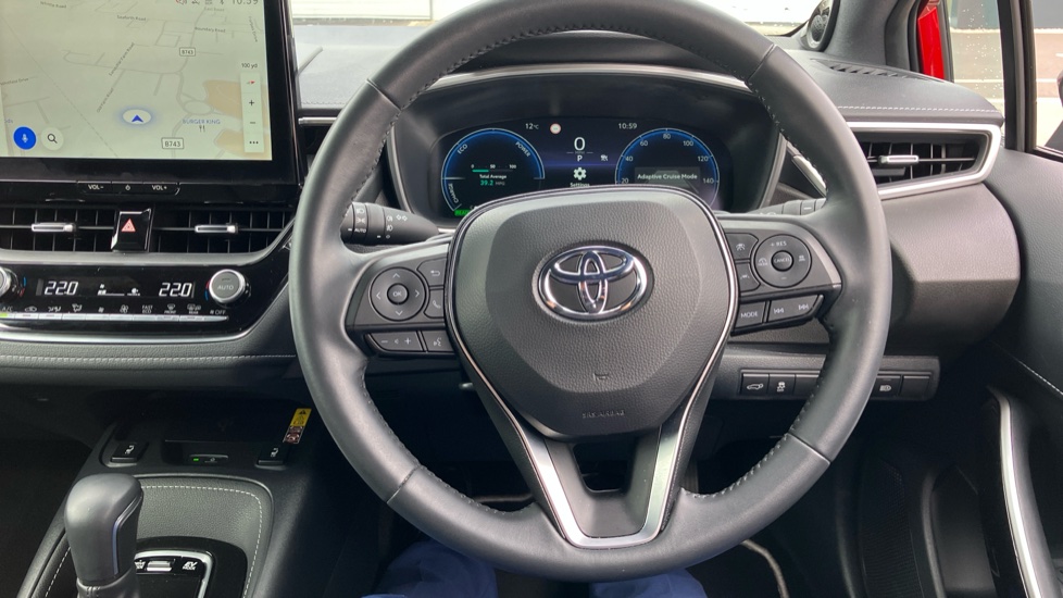 Toyota Corolla 2.0 Hybrid 178 Excel 5dr CVT Hybrid Estate - Image 7