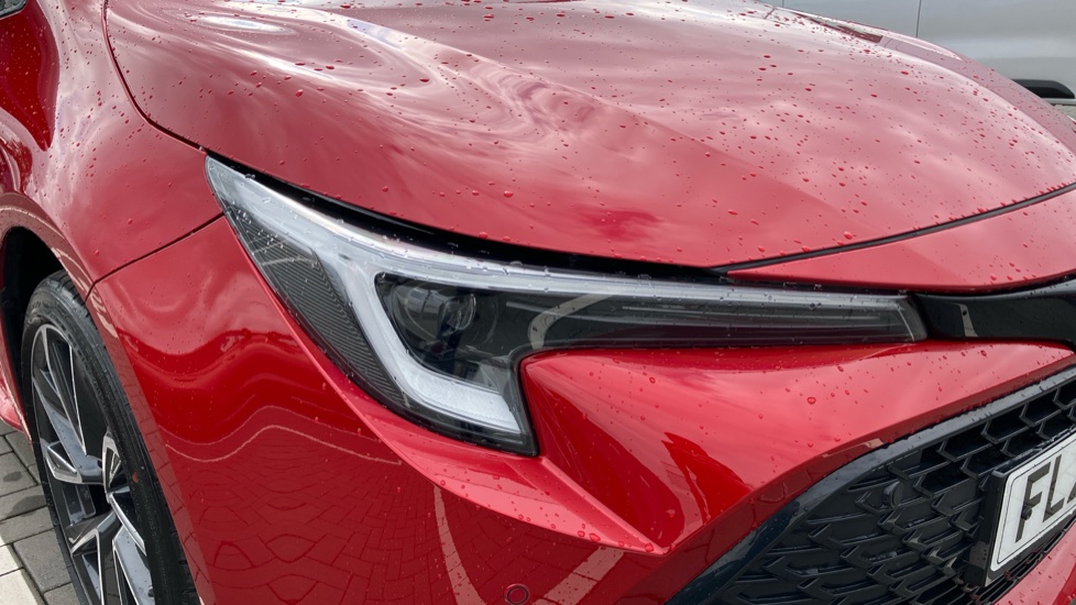 Toyota Corolla 2.0 Hybrid 178 Excel 5dr CVT Hybrid Estate - Image 20