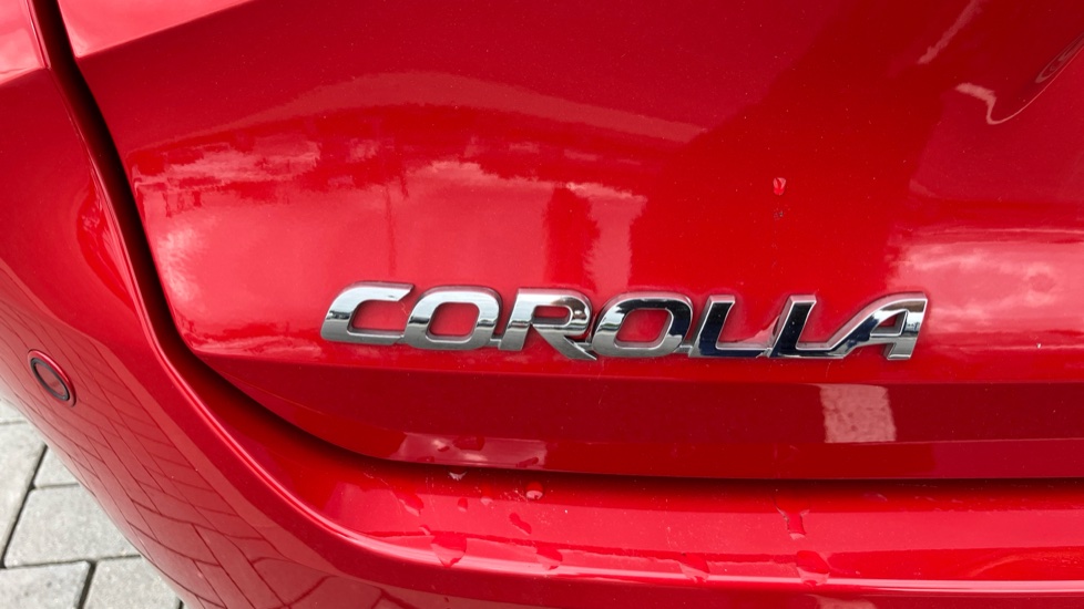 Toyota Corolla 2.0 Hybrid 178 Excel 5dr CVT Hybrid Estate - Image 48