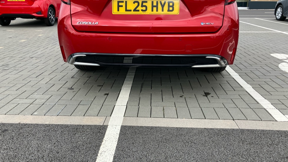 Toyota Corolla 2.0 Hybrid 178 Excel 5dr CVT Hybrid Estate - Image 50