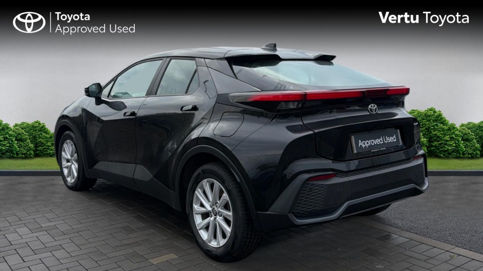 Toyota C-HR 1.8 Hybrid Icon 5dr CVT Hybrid Hatchback - Image 4