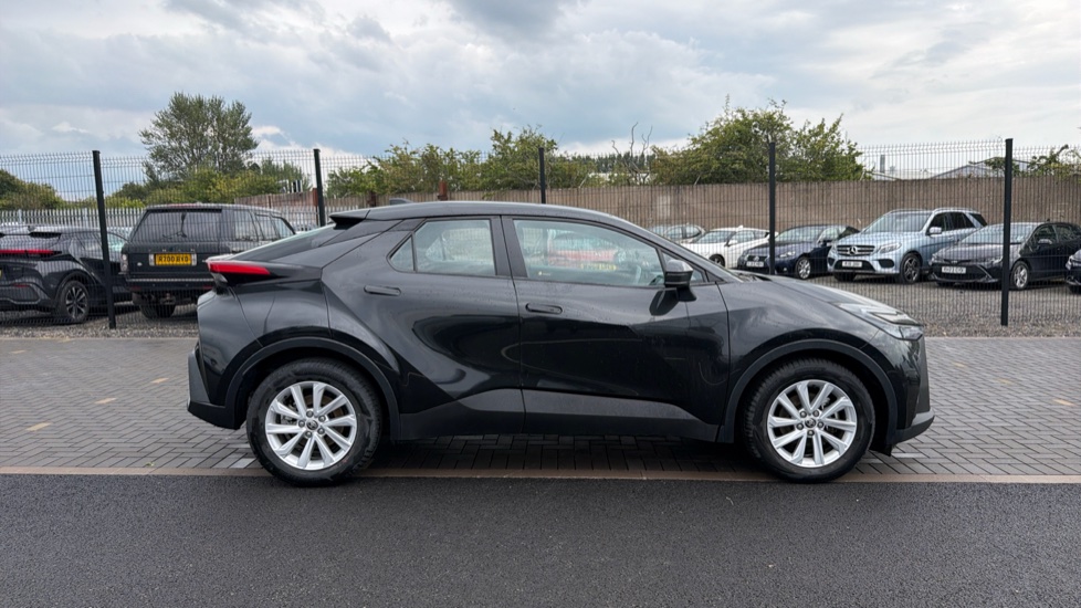 Toyota C-HR 1.8 Hybrid Icon 5dr CVT Hybrid Hatchback - Image 23
